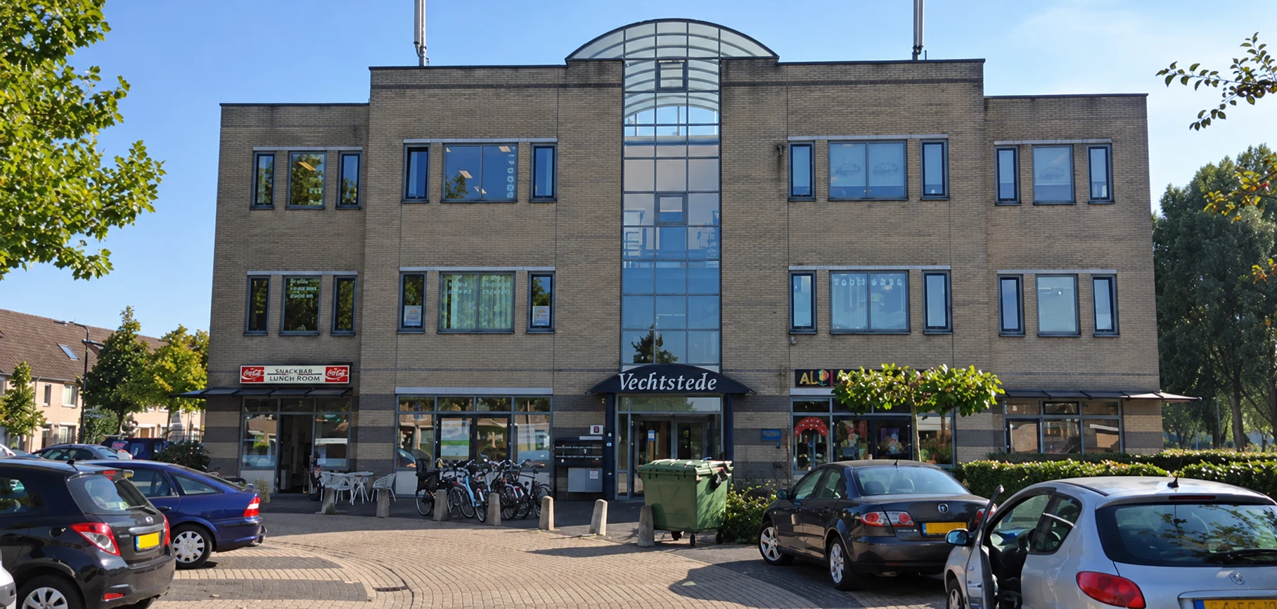 Gebouw Vechtstede aan de Buitenweg in Maarssen